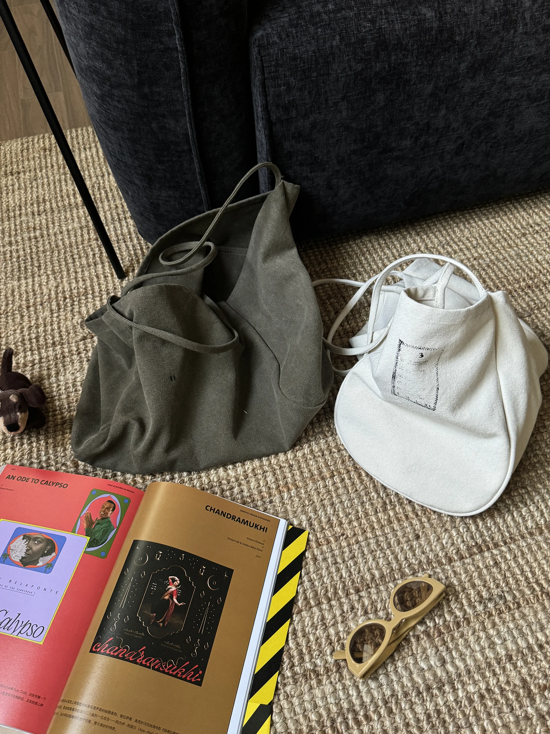 nizondays-2024-new-canvas-bag-japanese-style-deep-coffee-green-for-commuting-to-work-women's-fashion-accessory