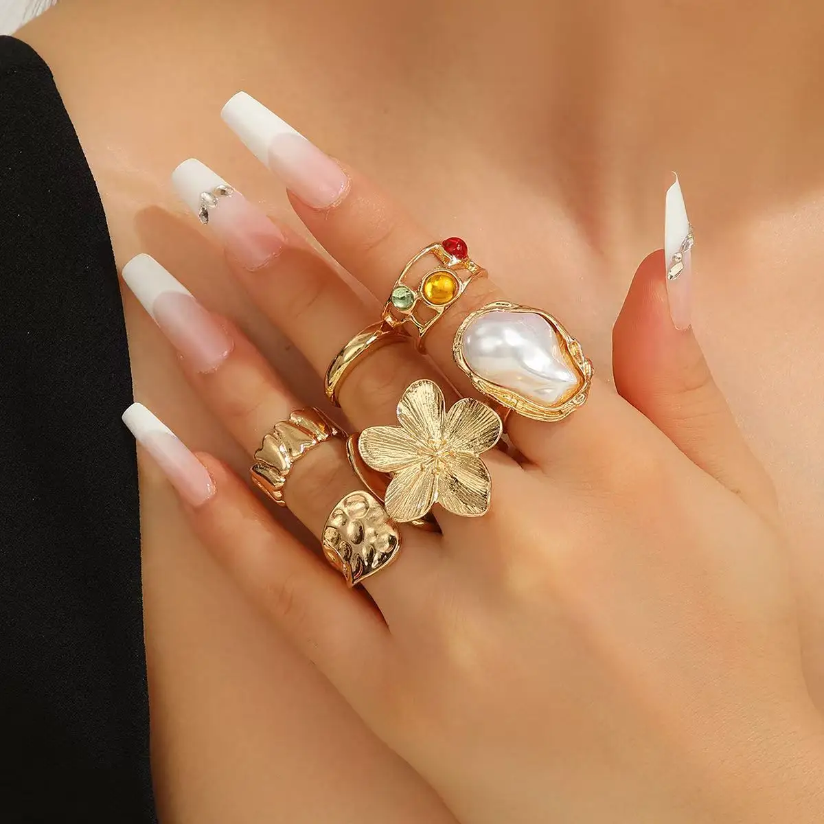 Fashionable Retro Geometric Pearl large Flower Ring Set, Gold Opening Women's Jewelry New Accessory set Gift