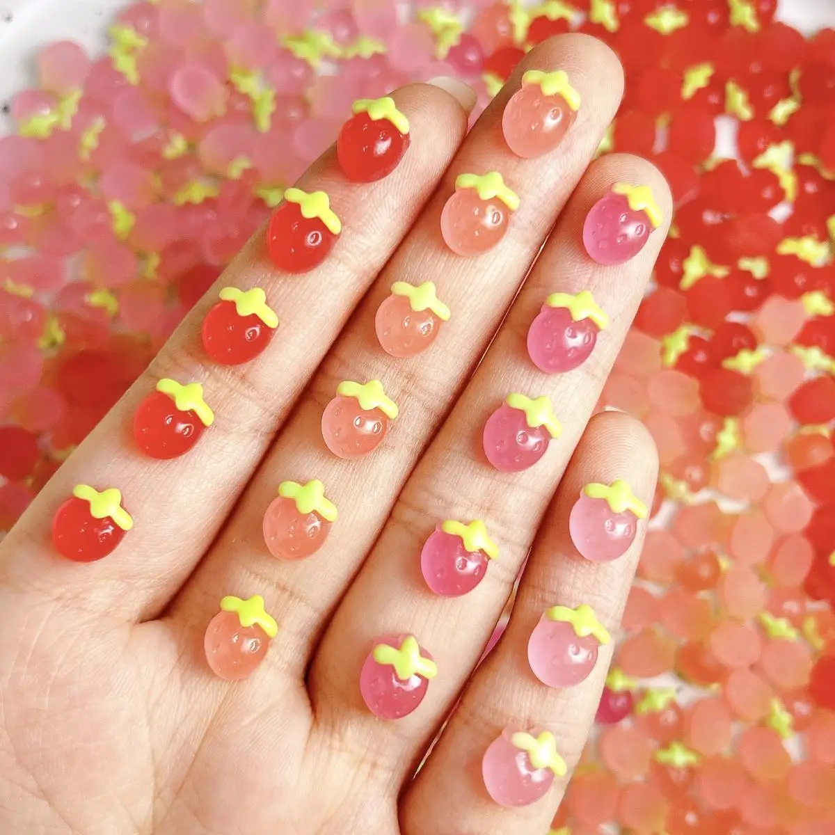 

3D Resin Kawaii 4-Color Strawberry Nail Art Decoration Luminous Translucent Strawberry Nail Charms Supplies For Manicure DIY
