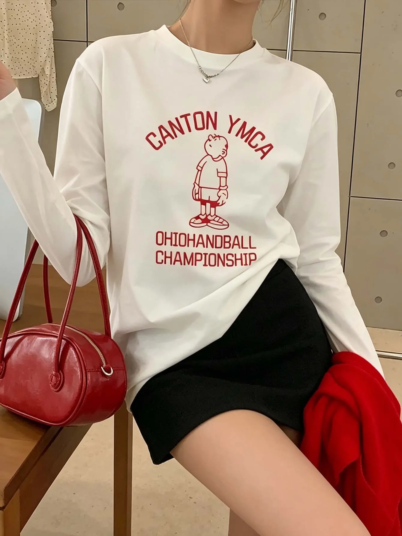 Cartoon Character Printed Long-Sleeved T-Shirt for Girls, White, Loose Round-Neck, Casual Layering, Base Layer Top