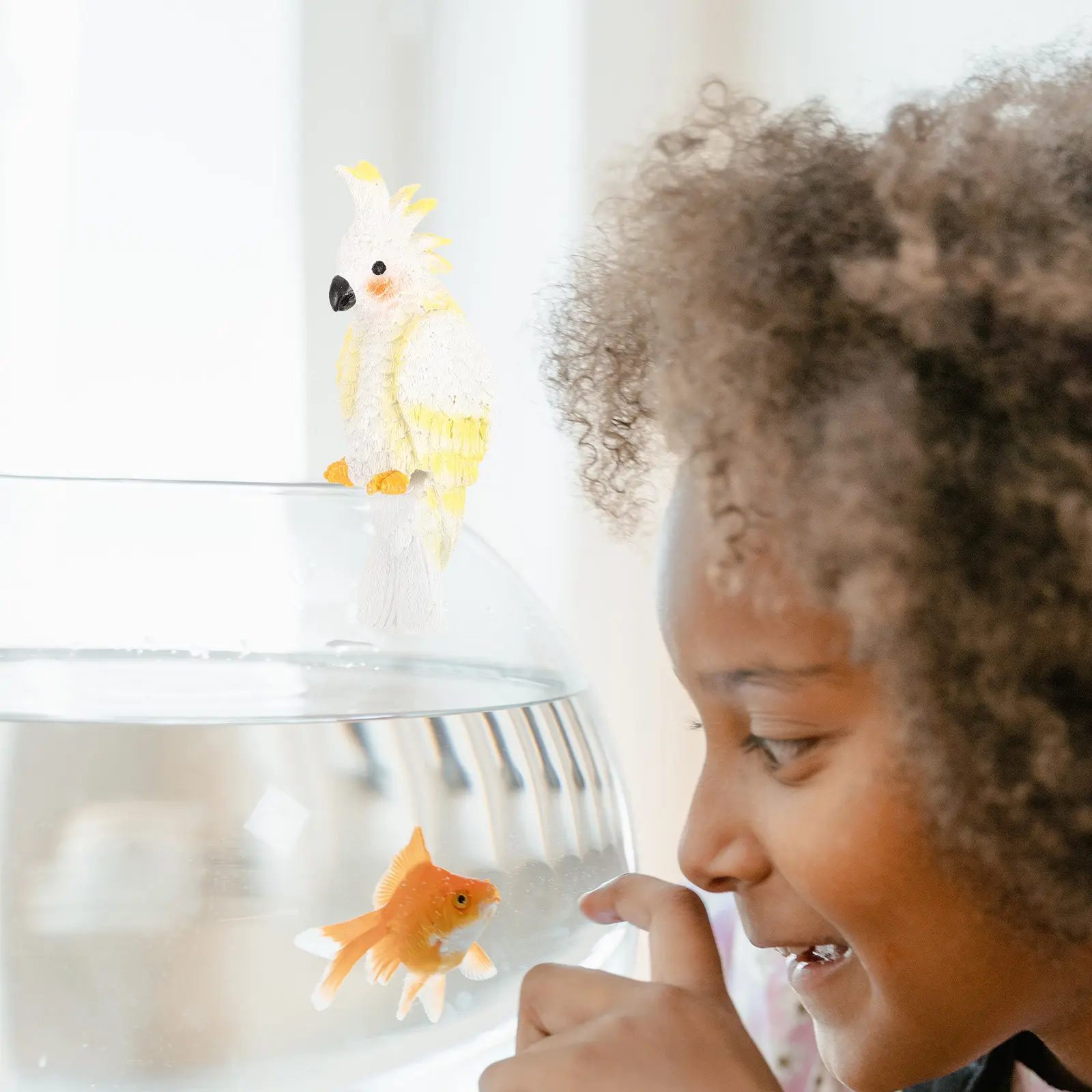 Small Lightweight Resin Parrot Fish Tank Hanging Ornament Cute Aquarium Decor for Tank Wall Desktop Computer Screen Garden Micro