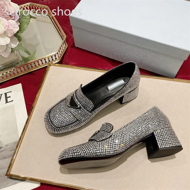 

Genuine leather rhinestone loafers with a British style for women, featuring a thick heel and frosted sole. Versatile, square to