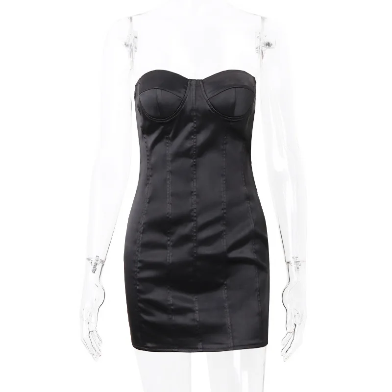 Vestido de cetim de inverno 2025 feminino com almofadas no peito e alças