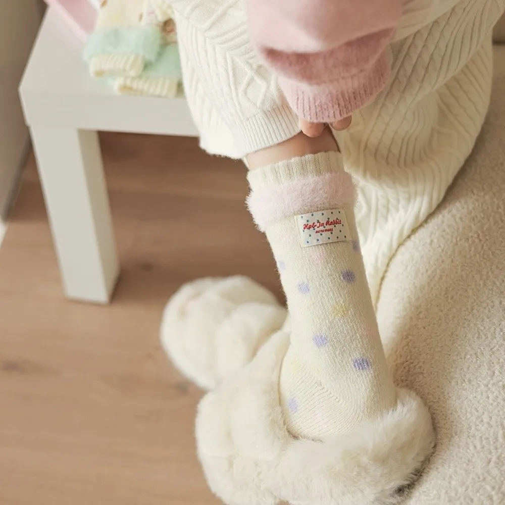 Ins engrossado meia fofa térmica quente meias de vison outono-inverno meias de neve chão sono meia