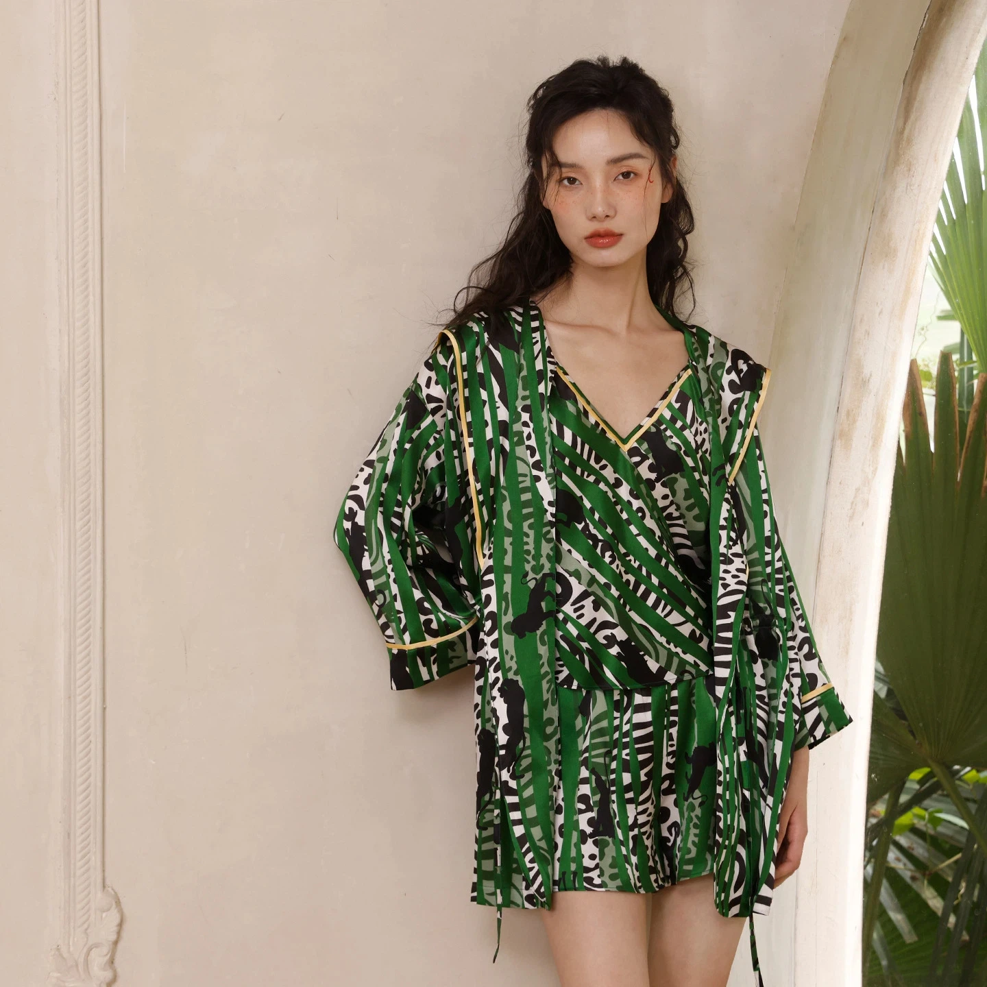 2026 New 100% Mulberry Silk kimono robe Women Print Hooded nightgown Satin Summer bathrobe Loungewear Luxury Belted Sleepwear