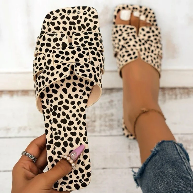 

Fashion Leopard Color Slippers Women 2023 Summer Open Toe Slip On Flat Bottom Sandals Casual Sandal Daily Beach Shoe comfortable