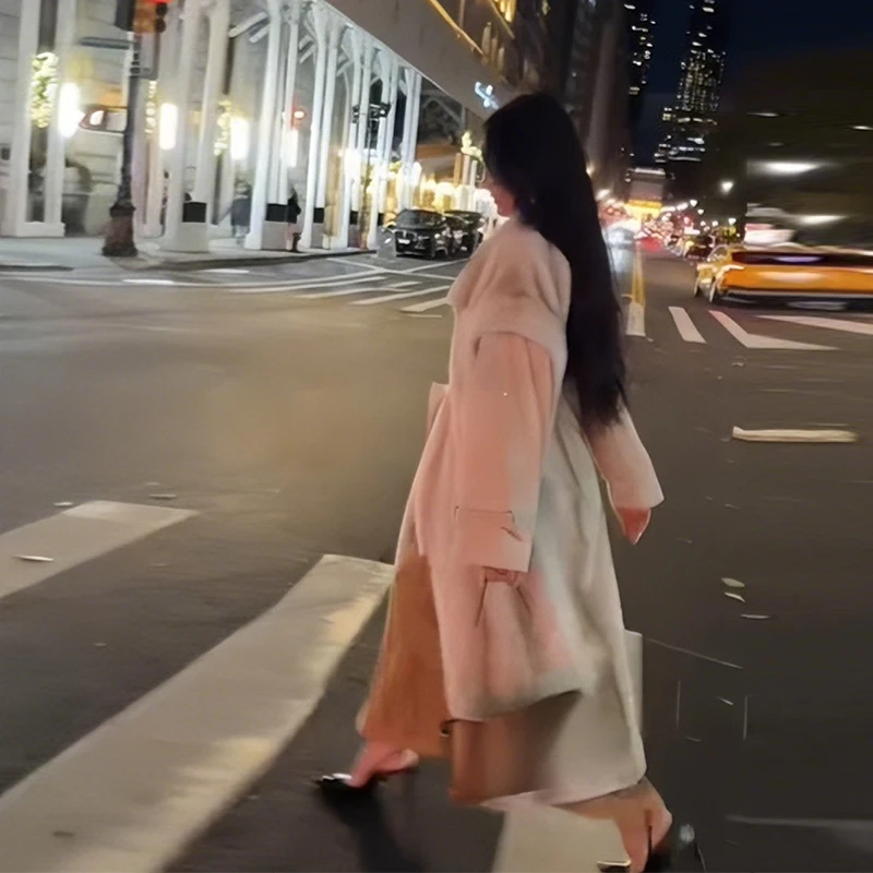 رشاقته المرأة معطف الشتاء الفاخرة فو الفراء سترة طويلة مع حزام التلبيب قصيرة الأكمام فضفاضة أبلى 2025 جديد معاطف سيدة دافئة #4