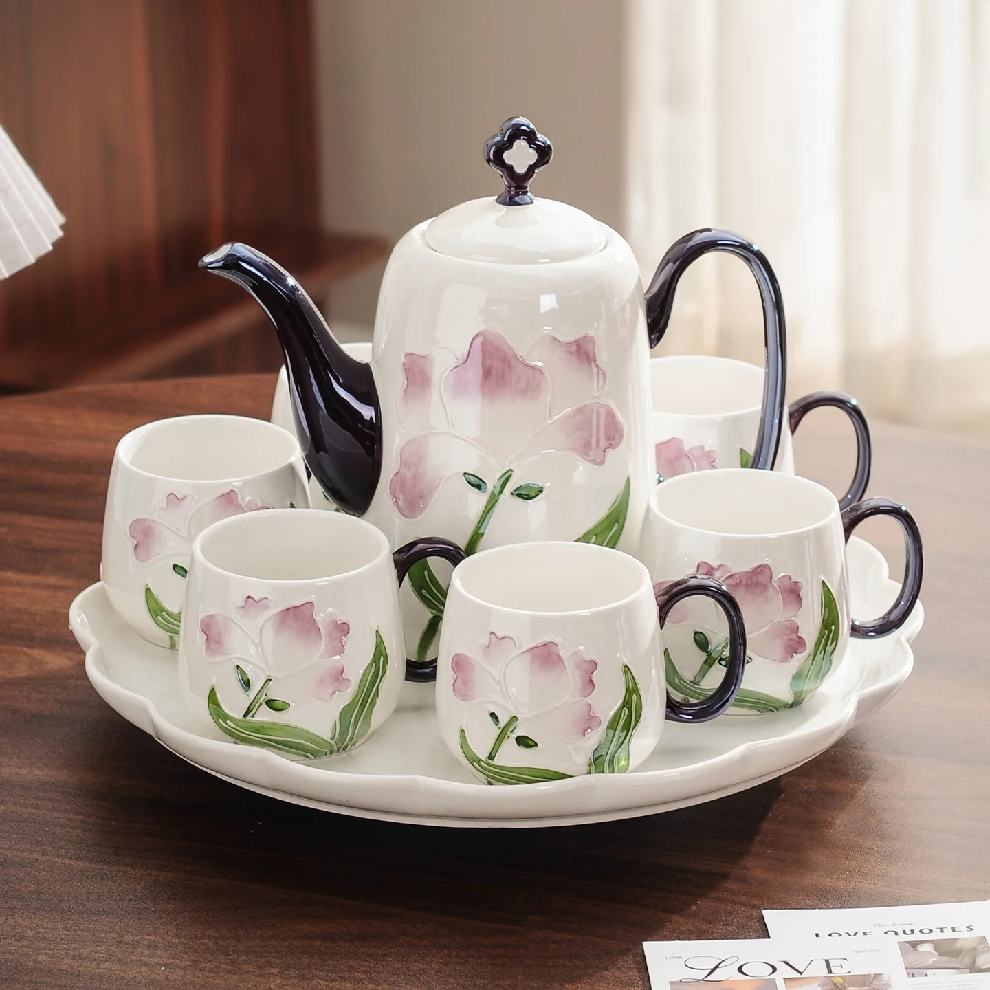 Luxury Chinese Style Ceramic Tea Set 8 Pcs with Embossed Pattern Gift Box Porcelain Teapot Cups Home Decor Wedding Present