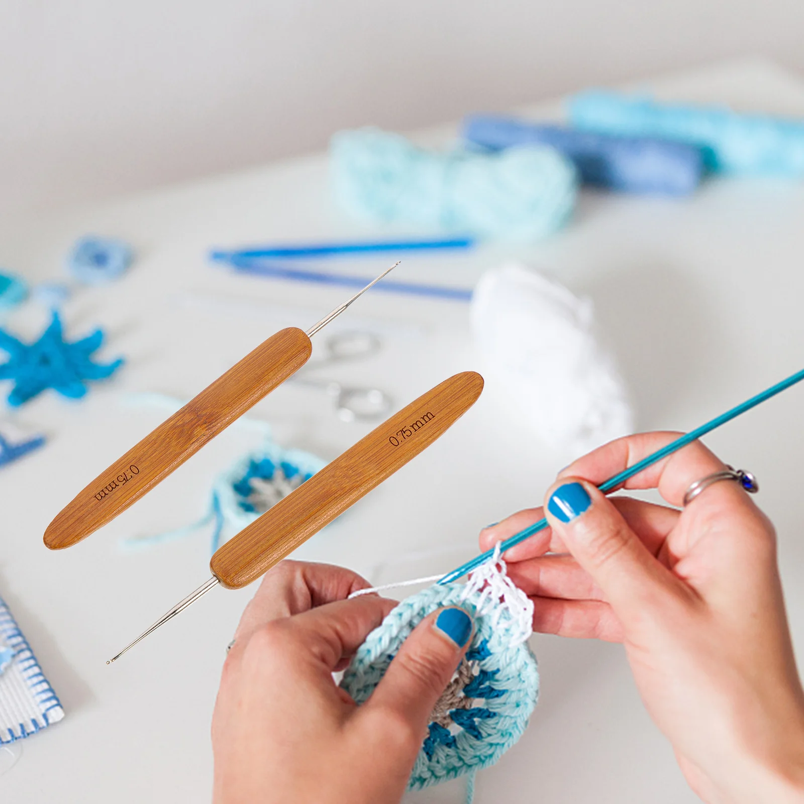 

2 шт. бамбуковые спицы, карбонизированные вязальные инструменты, гладкая отделка, легкий вес для скольжения пряжи 0,5 мм 0,75 мм