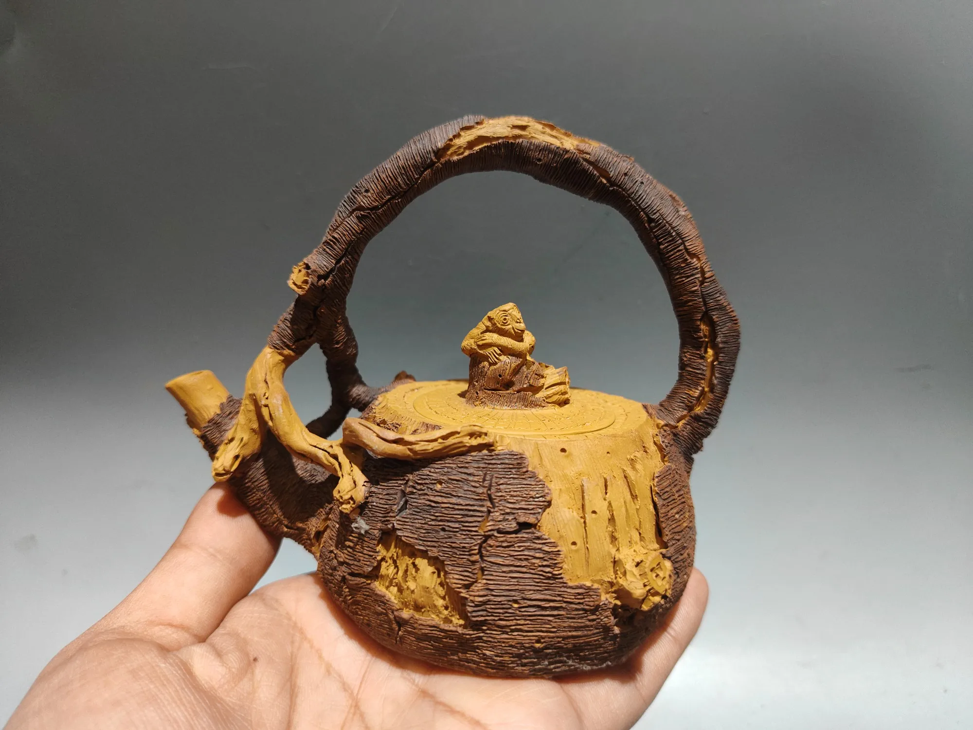 

5"Chinese Yixing Purple Clay Teapot Goddess Tree stump Bark shape Monkey statue Kettle Teapot Flagon Ornaments