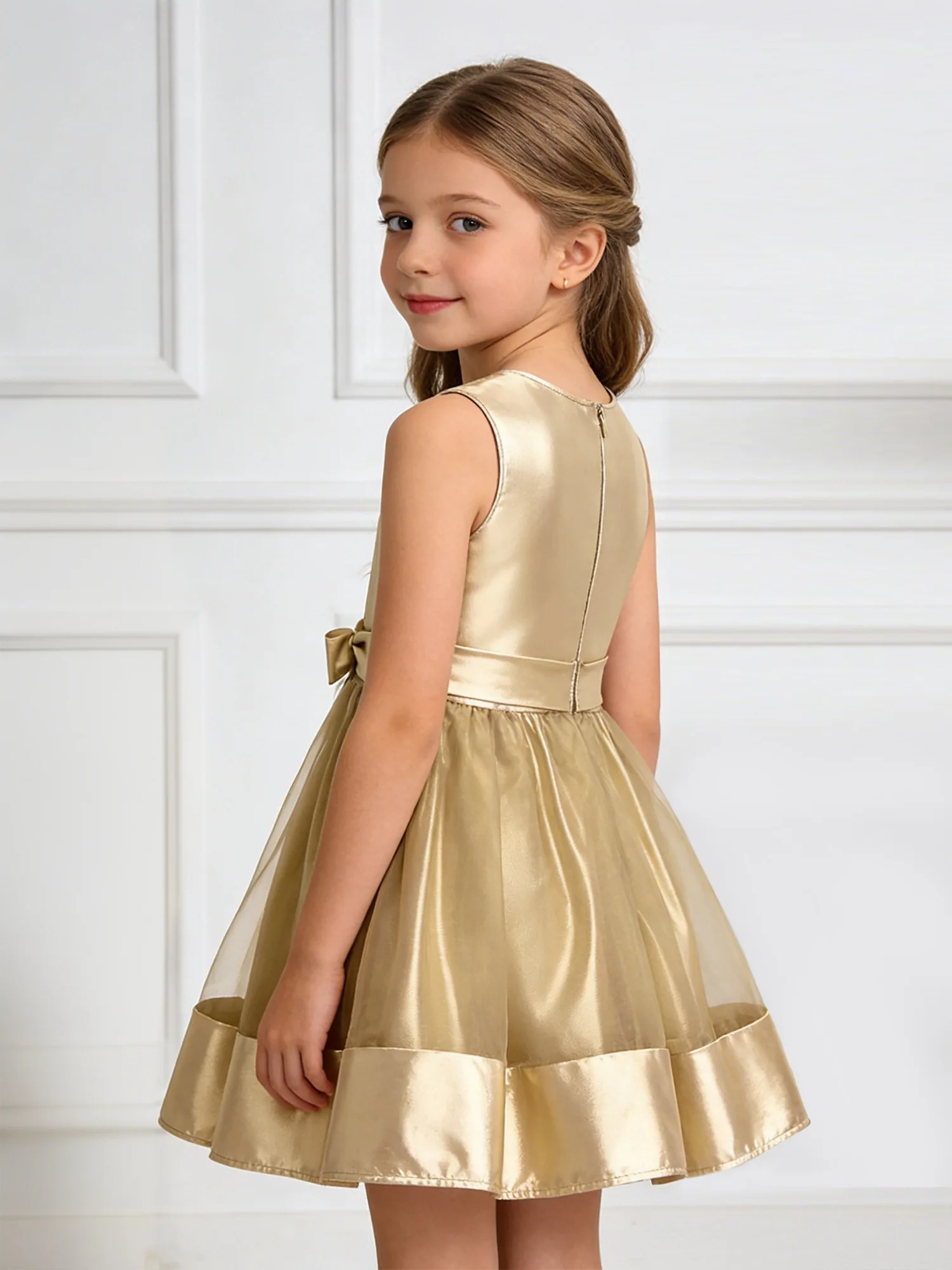 ชุดเดรสเด็กผู้หญิงสไตล์บอลรูมทันสมัย ผ้าเมทัลลิกเงาวาว สำหรับงานปาร์ตี้ แขนกุด ทรงเอไลน์ เหมาะสำหรับงานคริสต์มาสและงานประกวด