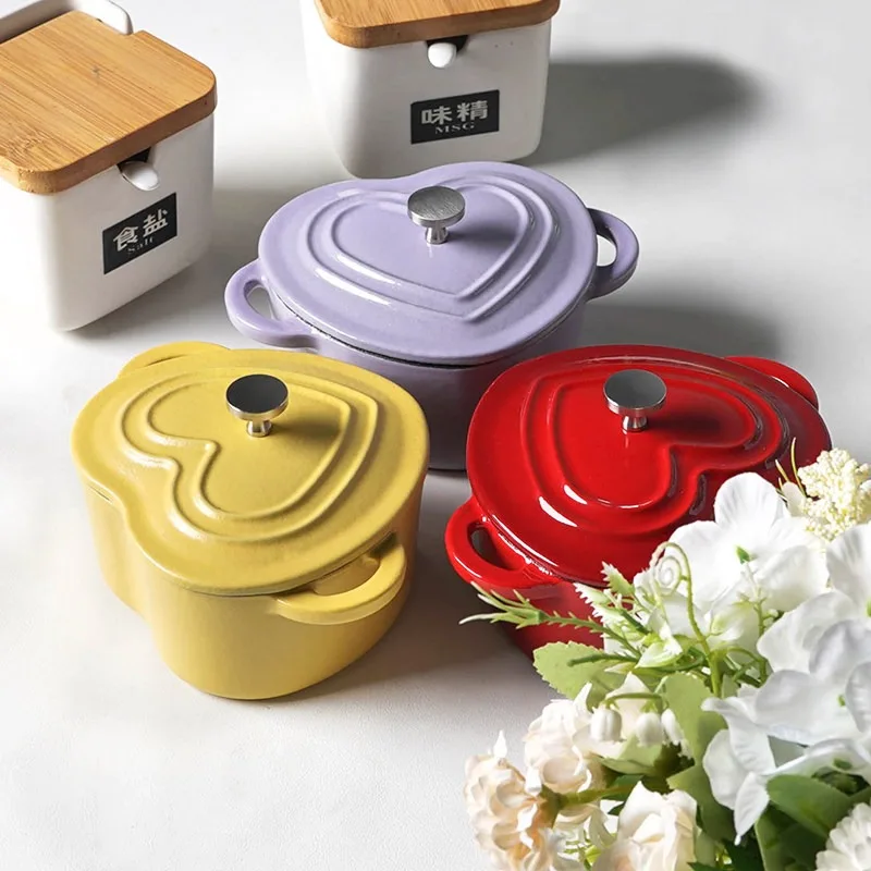 Enamel pot Cast iron heart-shaped enamel pot Household steamed egg non-stick pot 10cm milk Soup Stew
