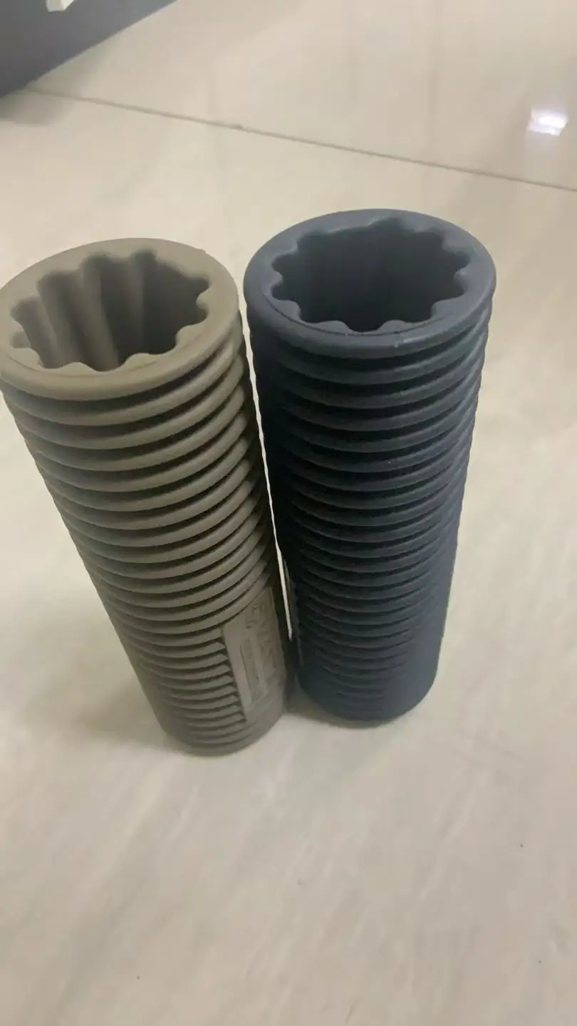 

Decorative soundproof protective cover, can be cut