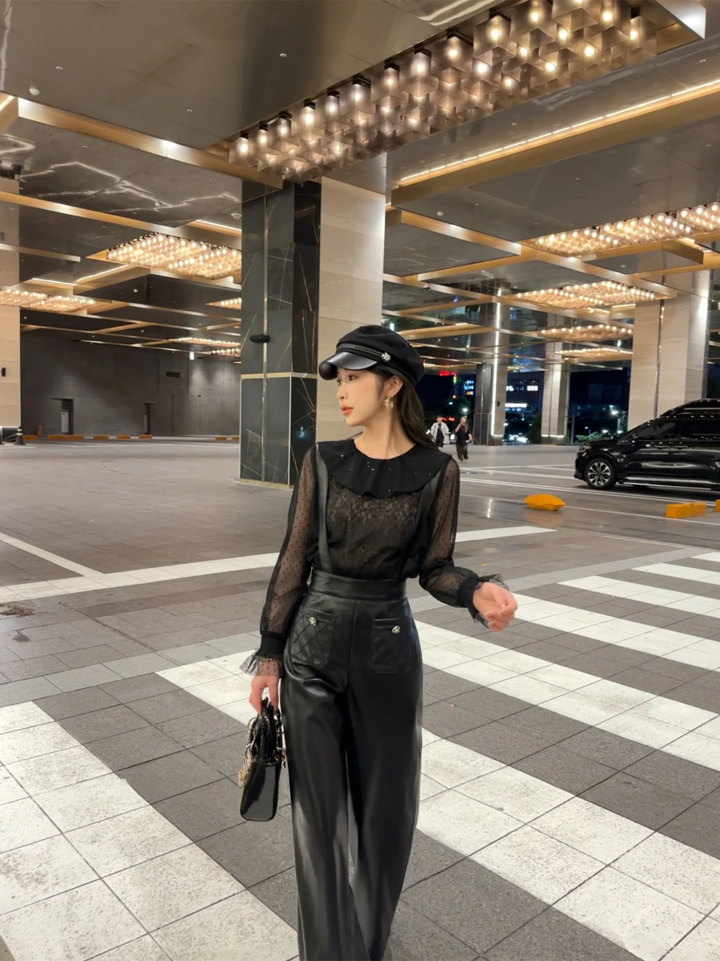 

Комплект из двух предметов: вязаный магнитный жилет и комбинезон с высокой талией для женщин, весенний модный комплект из полиэфирного волокна для повседневной носки