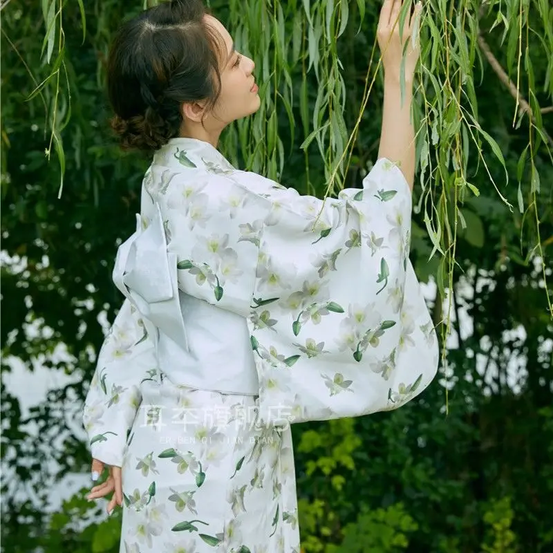 

New Japanese Kimono Cosplay Costume Women's Bathrobe Japanese Cherry Blossom Art Photography Clothing