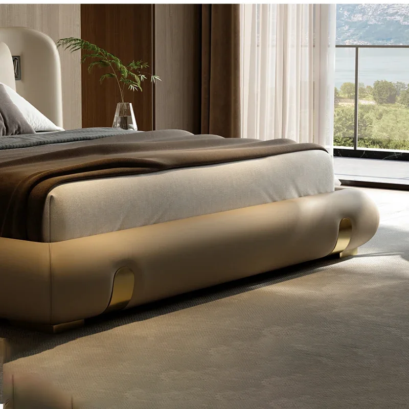 Light Luxury Leather Bed, High-end Designer Luxury Master Bedroom Bed, Minimalist Villa First Floor Cowhide King Bed