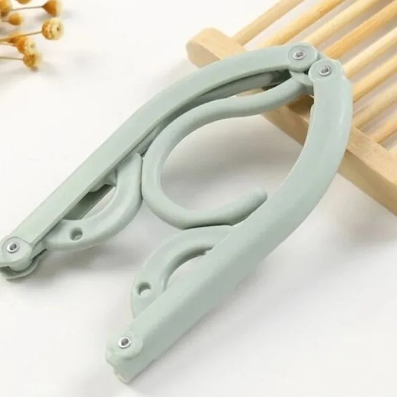 Multifunctional Plastic Foldable Clothes Hanger Portable Travel Hangers Creative Household Non-slip Space-Saving Clothes Hanger