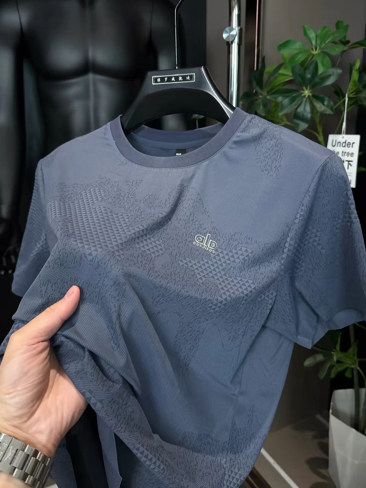 High quality embossed short sleeve T-shirt fashion brand men's round neck casual summer breathable personality luxury new top