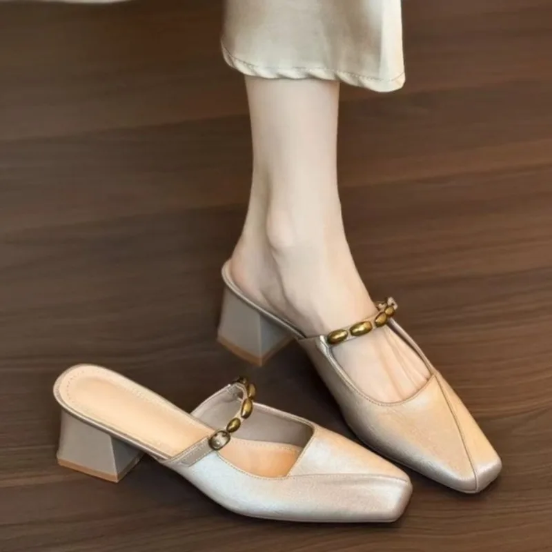 

Женские модные туфли Baotou Liangtuo на блочном каблуке с квадратным носком и металлической пряжкой, нескользящие туфли на каблуке «котенок» с одним ремешком