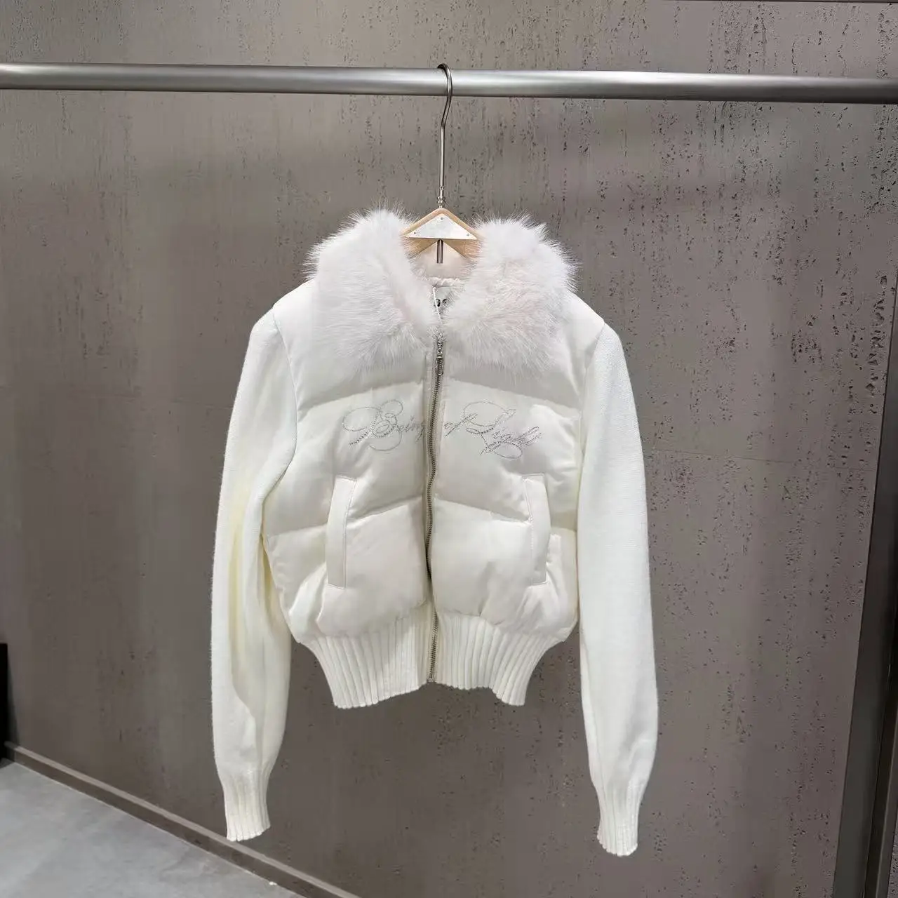 2026 New Autumn Winter Faux Fur Collar Patchwork Knitted Long Sleeve Down Jacket Thread Slim Hot Diamonds Grey Duck Down Coat