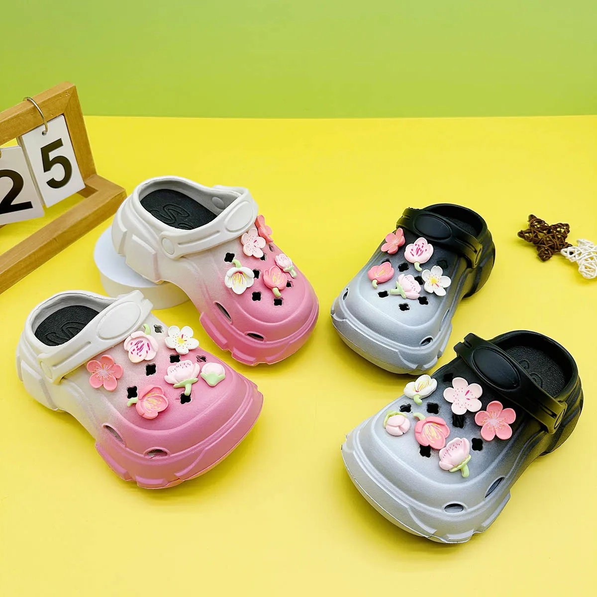 Cute and Versatile Parent-Child Slippers for Boys and Girls, New Cartoon Cherry Blossom Clogs with Soft Soles, Non-Slip Closed-Toe Sandals 606