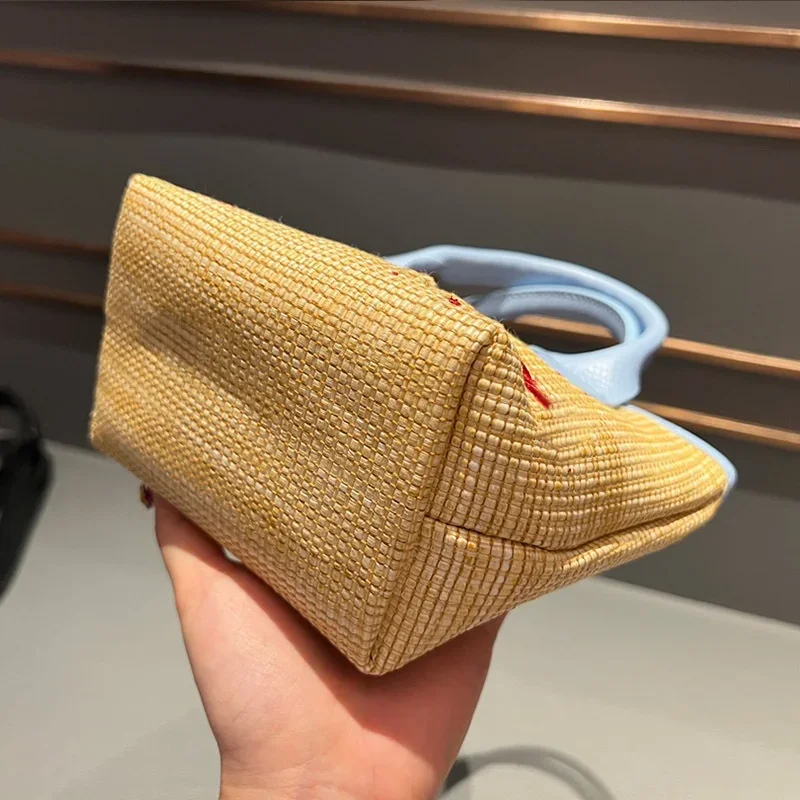 mini Grass woven cabbage basket handbag, fashionable woven bag, shoulder bag, crossbody bag, mini bucket bag, women\'s bag
