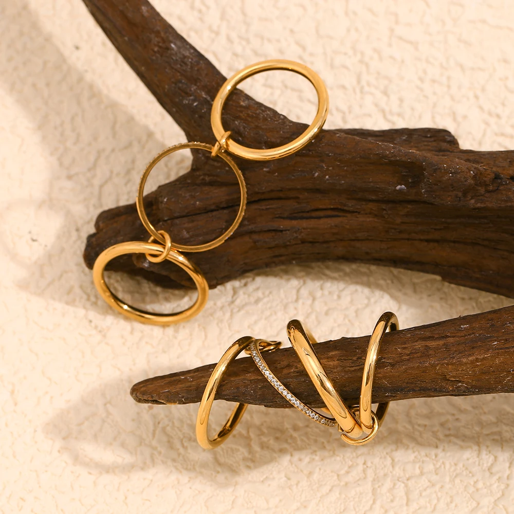 E.B.belle Klassischer, glänzender Zirkon, mehrschichtige Stapelringe, trendiger Damen-Edelstahlschmuck, wasserdichte Fingerdekoration