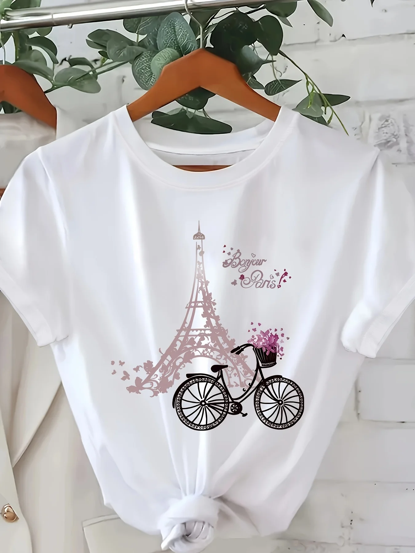 

Women's Parisian-style printed short-sleeved T-shirt Eiffel Tower with bicycle pattern and "Bonjour Paris" text translucent