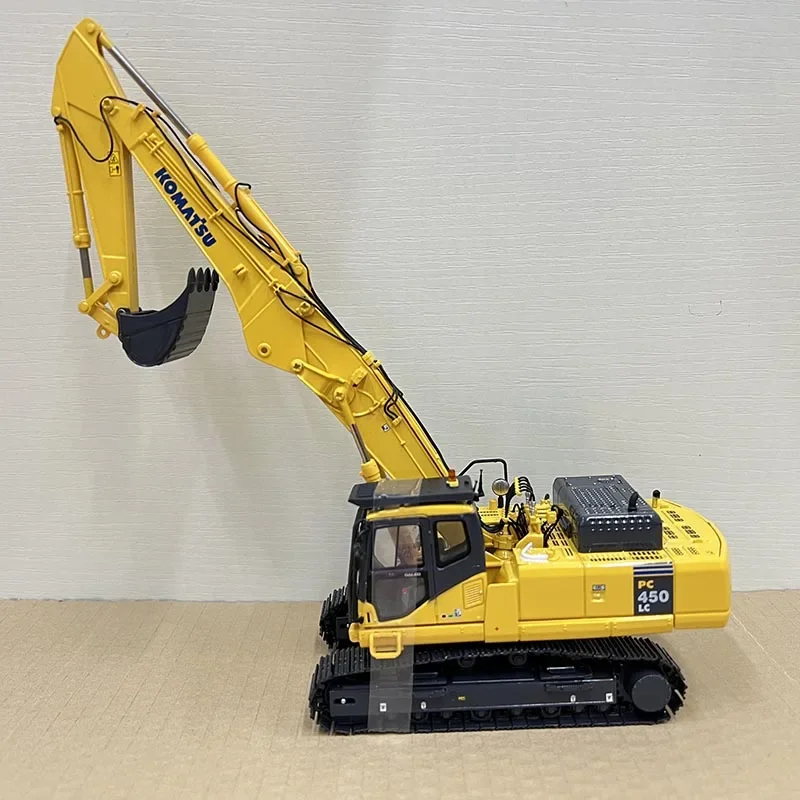 UH 8004 1:50 Scale KOMATSU PC450LC-7 Excavator Alloy Engineering Vehicle Model Collection Ornaments