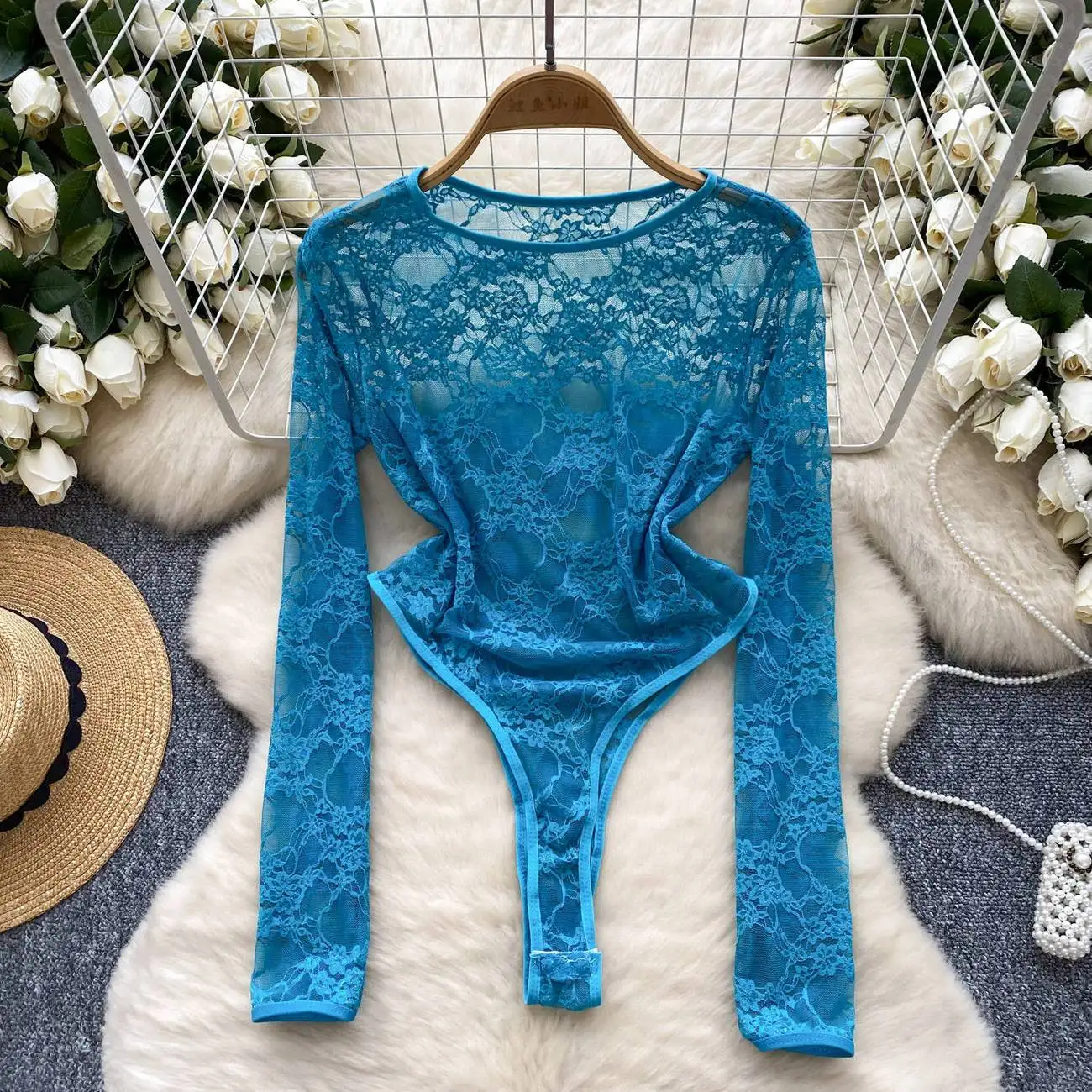 Tops, T-Shirts, Jumpsuits für Damen, Frühling, sexy Spitze, Ausschnitt, V-Ausschnitt, lange Ärmel, schmal geschnitten, schmeichelhafte Silhouette, Layering-Stück, neu