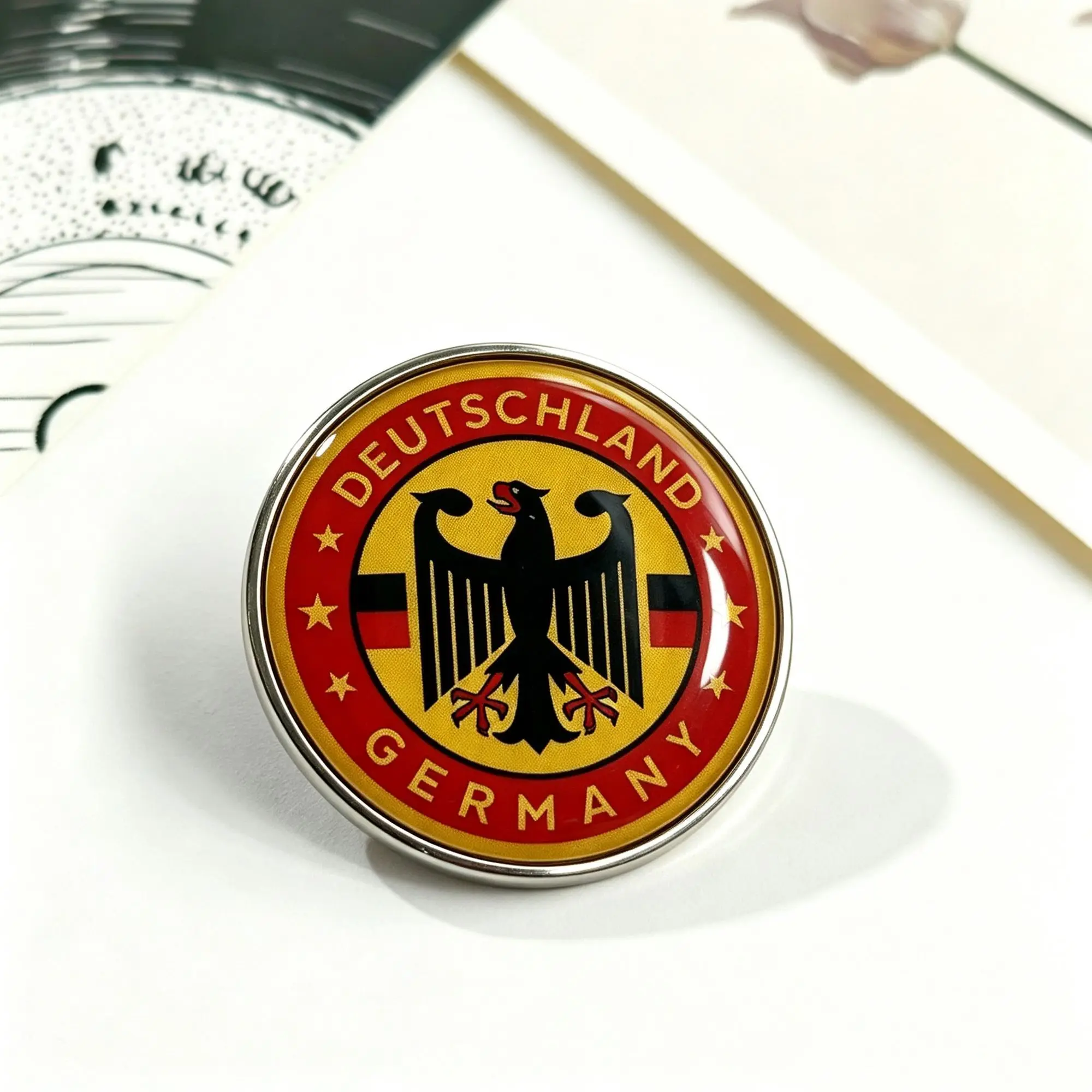 1PC Germany Round Enamel Lapel Pin Vintage Brooch Badge Travel Souvenir Decoration Craft Gift for Men and Women