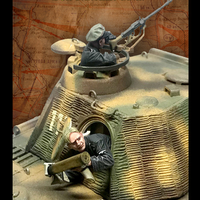 1/35 Scale Die Cast Resin Soldier Figure Kit GK Panther Tank Soldier 2 Person Unassembled Unpainte Micro Scene Layout Diy Toy
