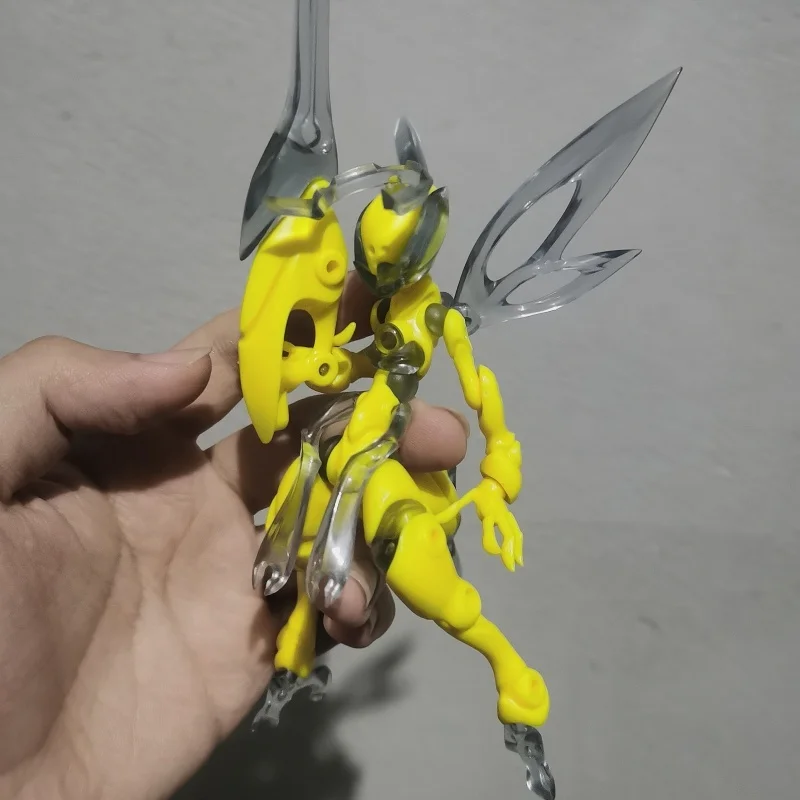 So-Ta  Bee Void forma mejorada Serie 2 figura de acción lindo modelo ensamb