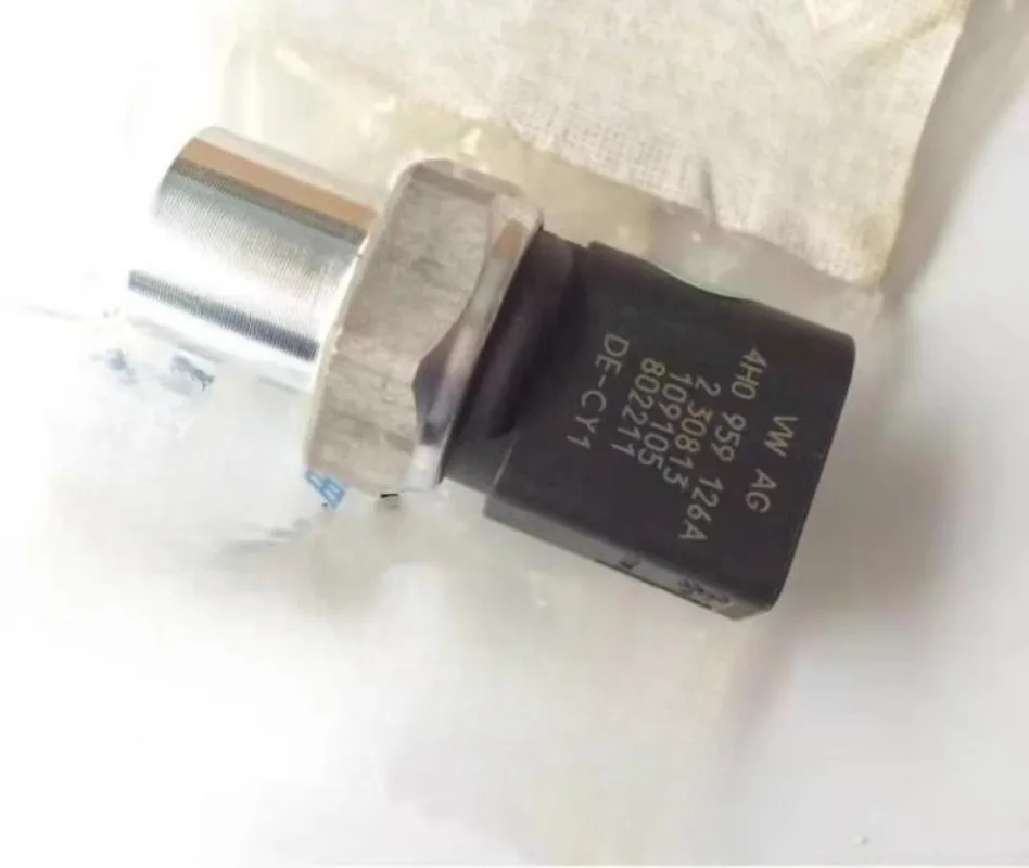 

Genuine German AC Pressure Sensor Switch for Audi A4L A6L A7 Q5 Q7 Q3 A8L VW Touareg