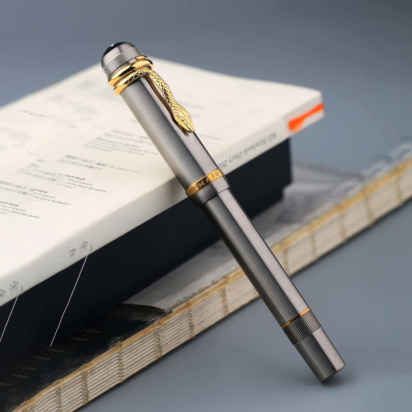 Limited Snake Year Majohn P137 Titanium Alloy Piston Fountain Pen Clip NO.6 Nib Snake Clip Business Student Writing Gift Box Set