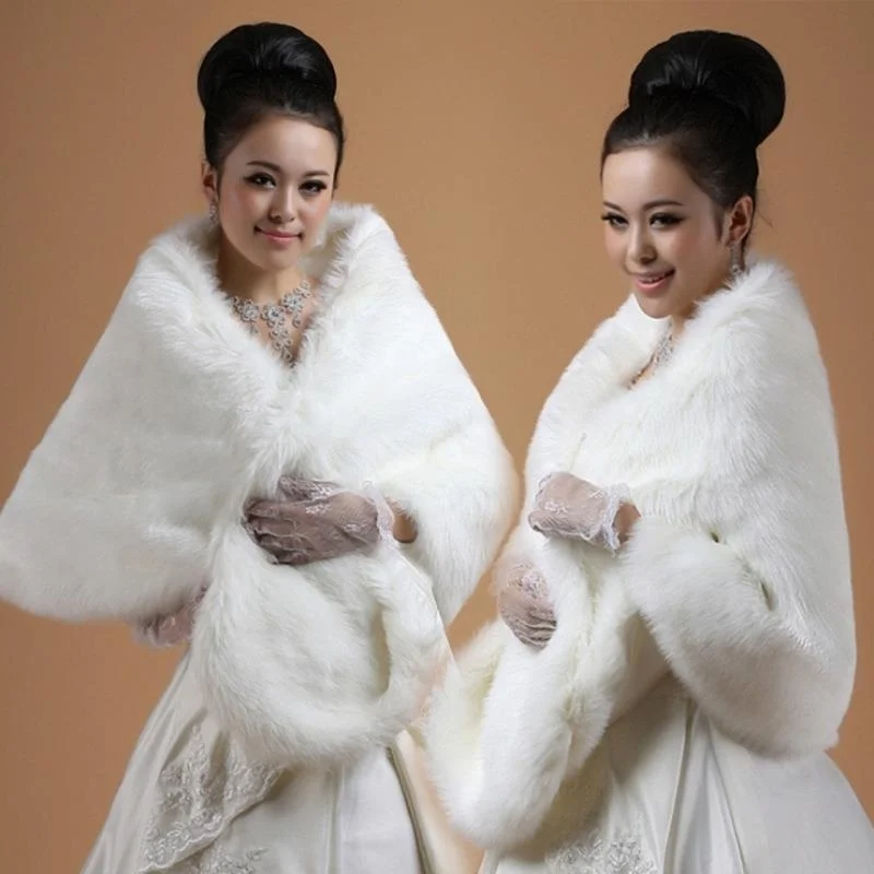 

Bride's Plush Shawl Coat Large Size Wedding Dress Outerwear Winter Wedding Jacket Maidservant Faux Fur Shawl