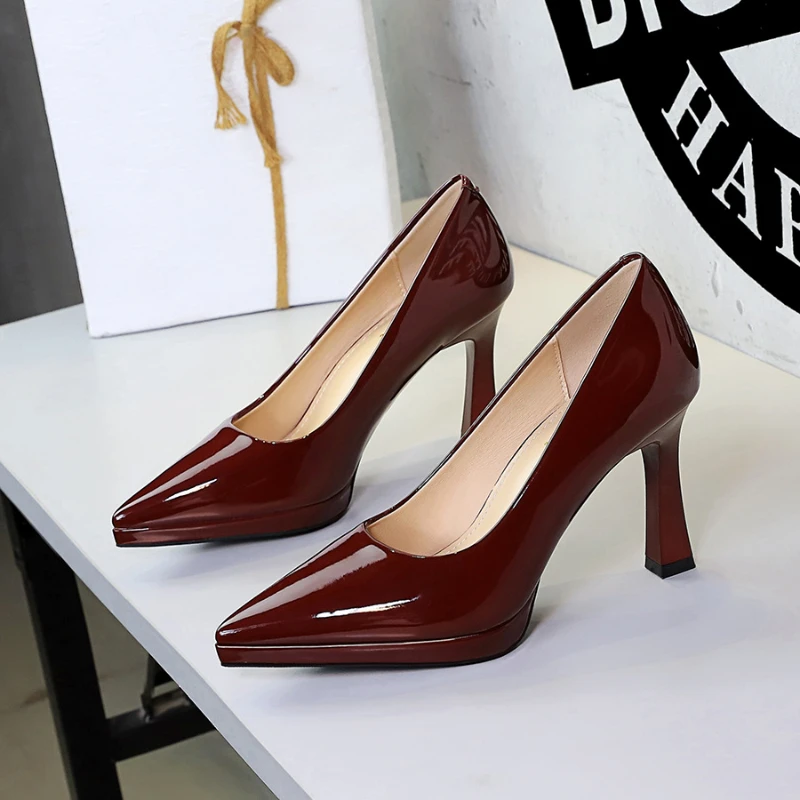 

Catwalk Wedding Bride Non Slip Comfort Stage Performance Single Footwear For Ladies Women Red Platform Block High Heel Mary Jan