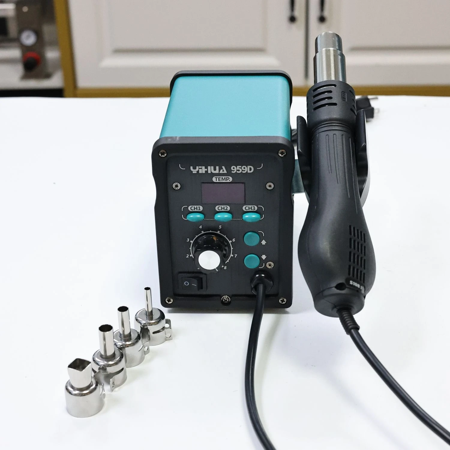 

YIHUA 959D Digital Temperature Control Rework Station Bga Rework Station