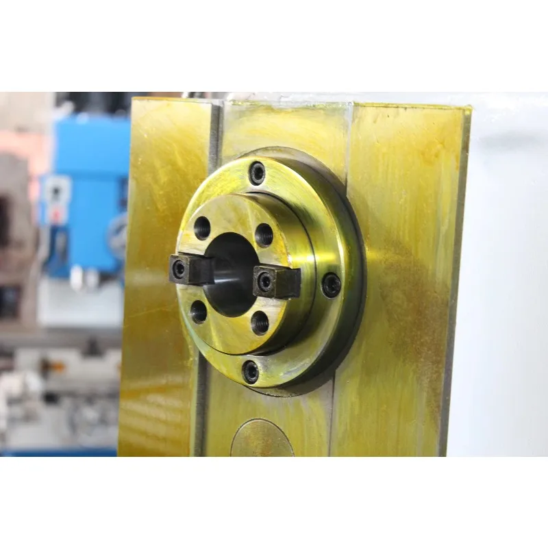 Universal Zx6350C 220v Automatic Drilling Milling Machine High Precision Light Duty For Vertical Horizontal Used Condition Gear