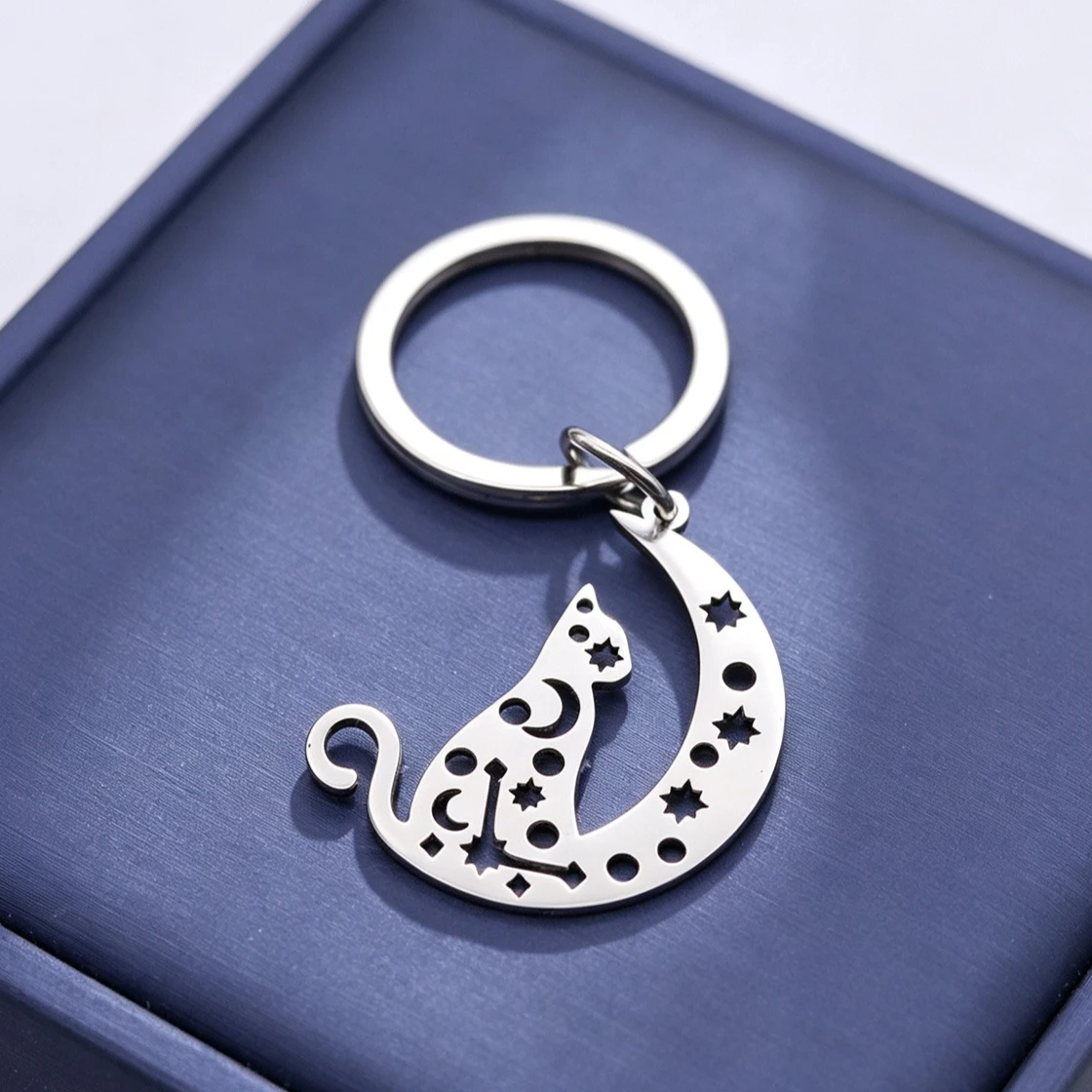 Delicate Star Moon Cat Silhouette Keychain Support Exclusive for Moonlight Enthusiasts Cat Lovers Personal Use Gift To Friends