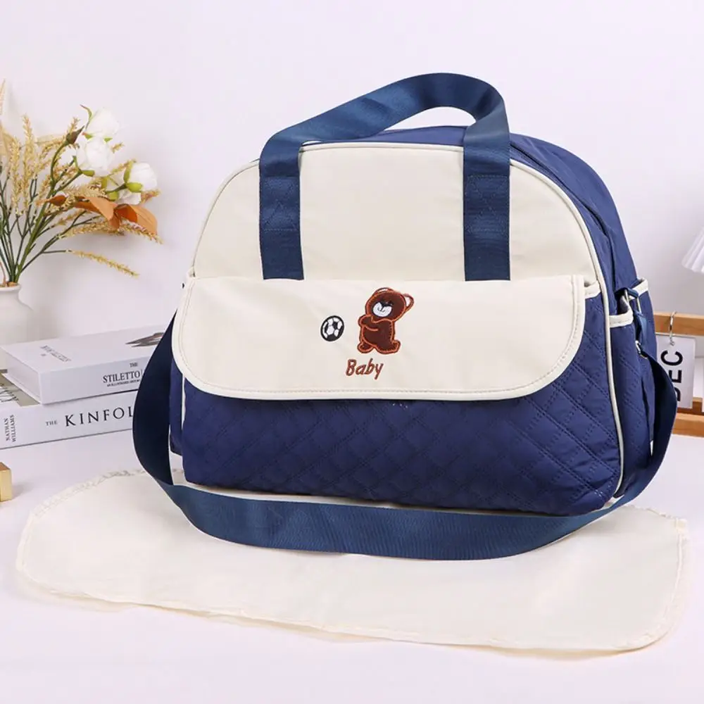 Creative Cartoon Mommy Bag Large Capacity Lightweight Mommy Crossbody Bag Hand-held Bear Pattern Portable Diaper Bag Daily Use