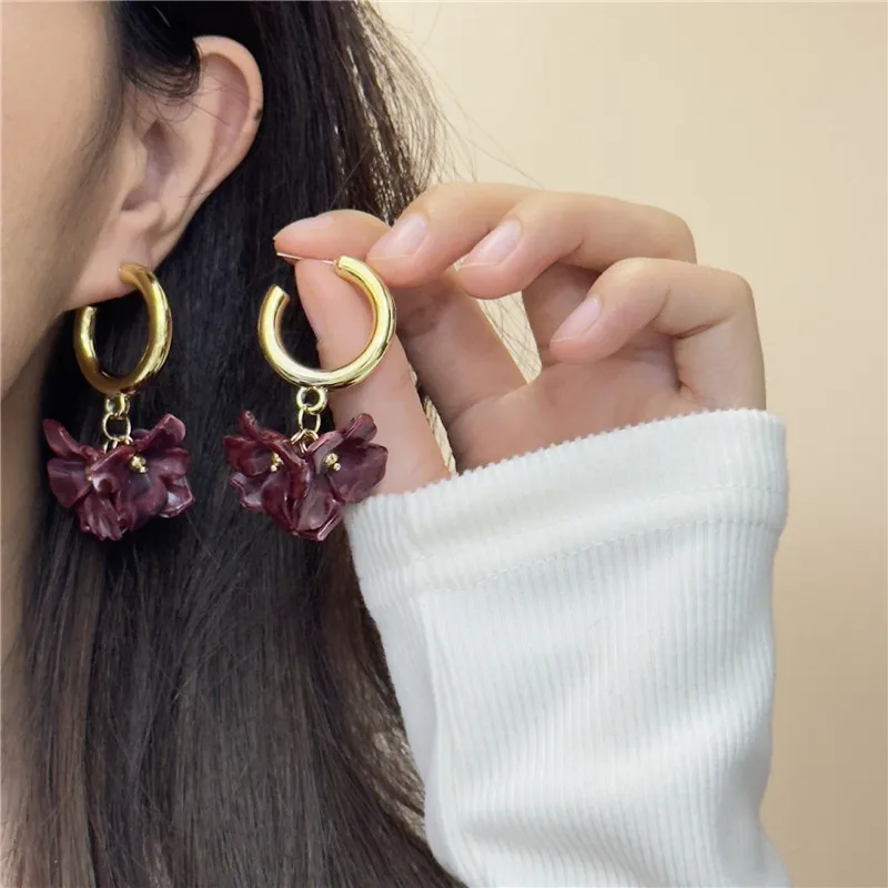 Retro acrylic smudged flower earrings temperament earrings