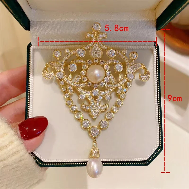 Luxury Premium Pearl Corsage Elegant Zircon Jewelry Pin Women's Classic Elegant Tassel Brooch European Court Style Collar Pin