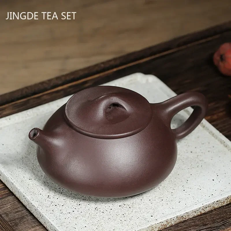 

210ml Yixing Purple Clay Beauty Teapot Handmade Stone Scoop Tea Infuser Zhu Mud Filter Kettle Chinese Style Zisha Tea Set