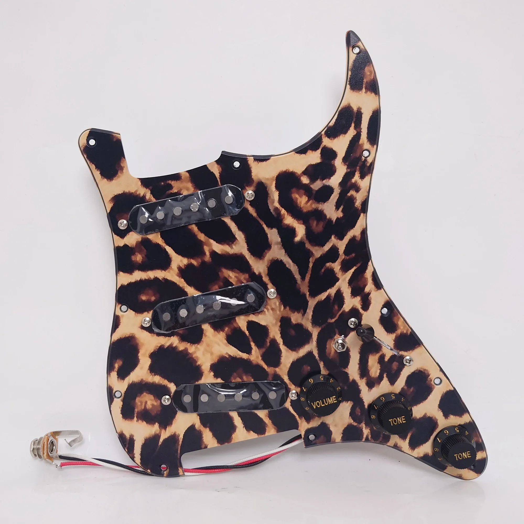 SSS Guitar Prewired Loaded Pickguard,3D Leopard Print Scratch Plate,with Alnico 5 Coil Splitting Single Coil Pickups,for ST