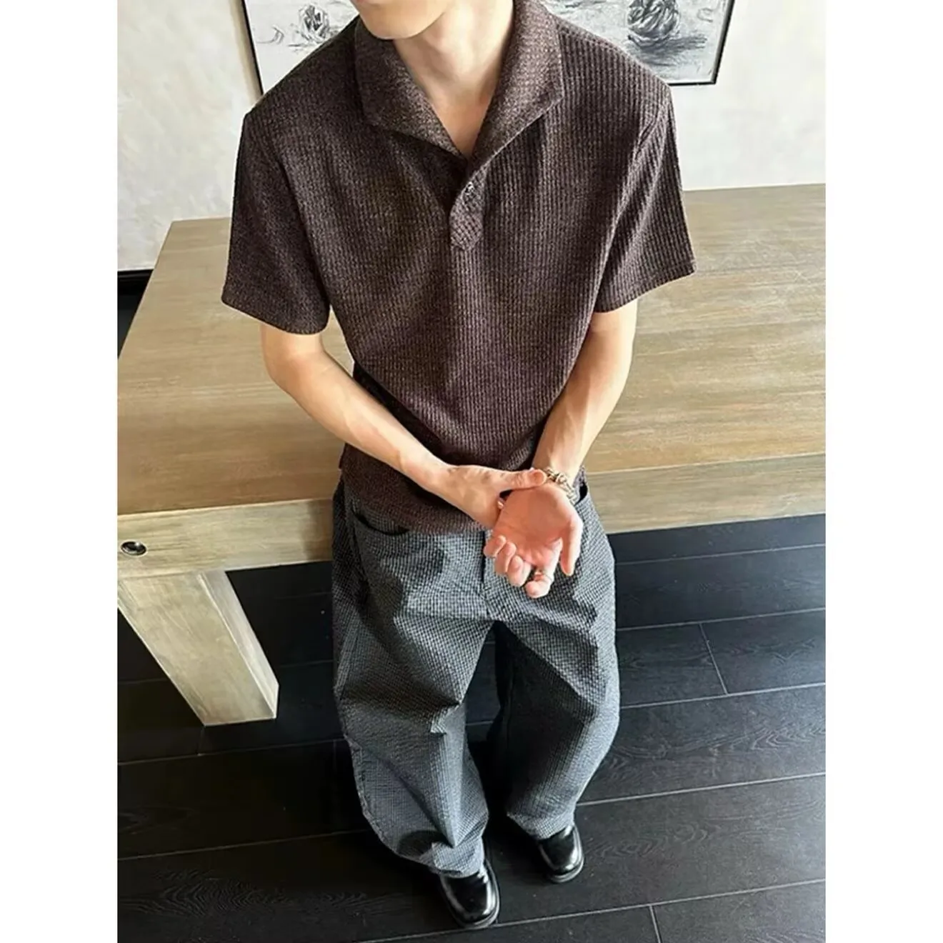 

Романтичная вязаная футболка в итальянском стиле с коротким рукавом, воротником с пуговицами-стразами, свободного кроя, дышащая, повседневная, для пар