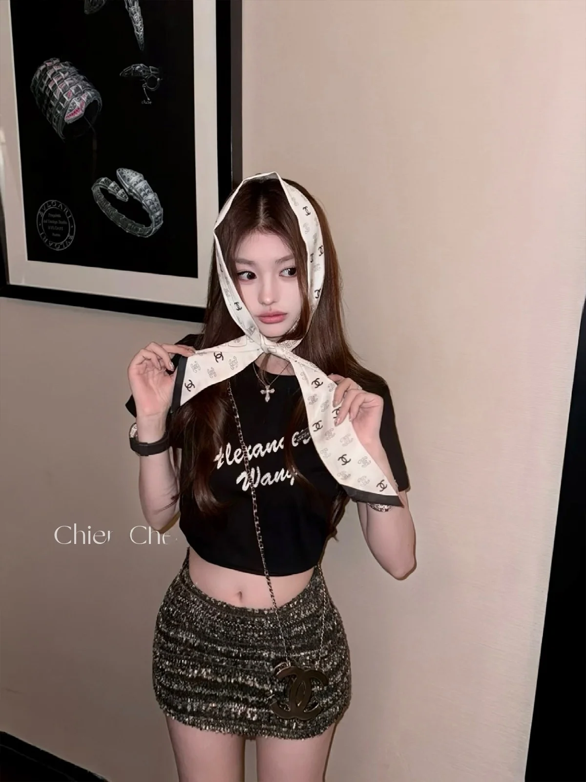 

Chien American Printed Rhinestone Letter Loose ort Sve round Ne T-irt Women's Summer Slimming Effect Bla Top