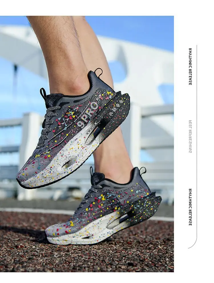 

New soft sole cushioning men's women's road running shoes Lightweight comfortable sneakers reflective night running shoes