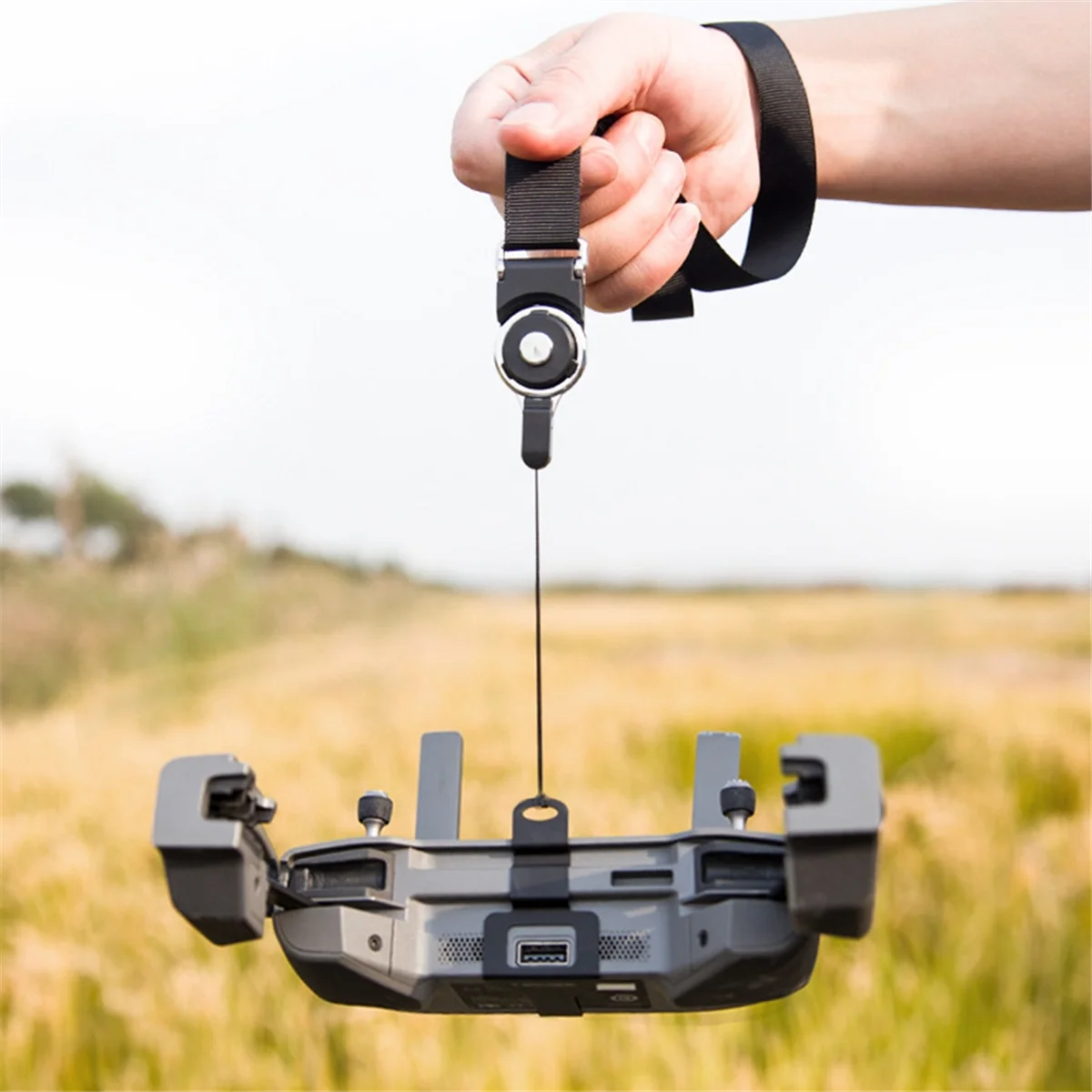 LENVEE Remote Control Lanyard for 2PRO/ZOOM Multi-Functional Convenient Metal Lanyard Remote Control Lanyard Rope Accessory