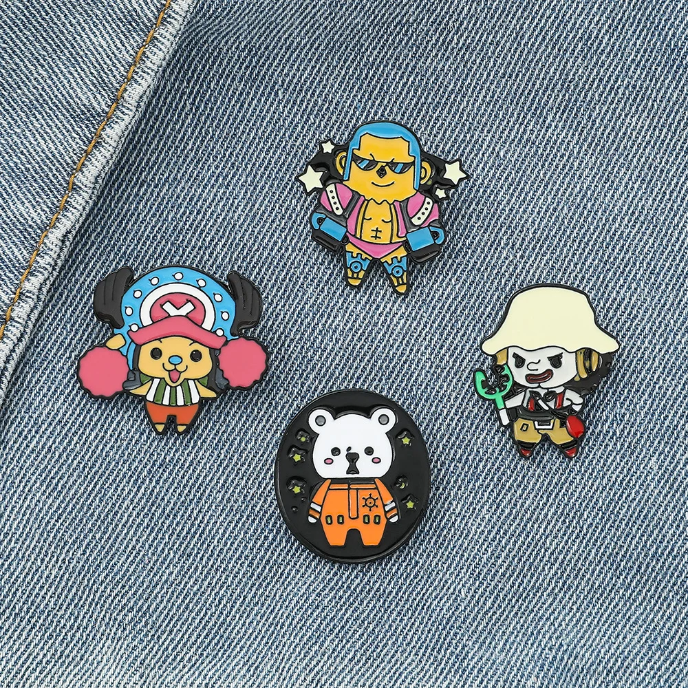 One Piece kartun bros Anime tokoh aksi Luffy Zoro Sanji pin ransel Enamel perhiasan lucu pin hadiah ulang tahun anak-anak